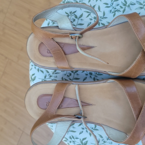 Dansko sandals size 42 - Picture 6 of 10